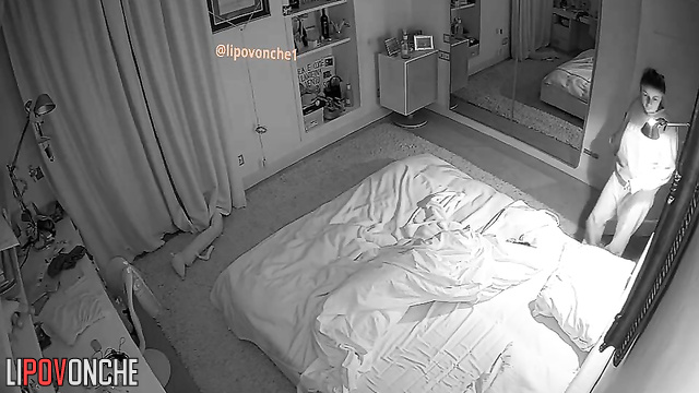 Babe woke up late and is now getting ready for work