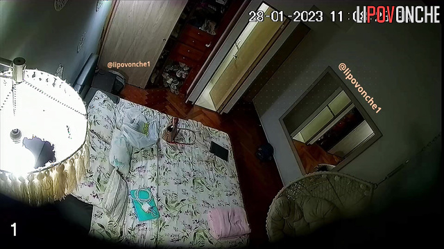 Girl is going to make her night hot alone in the room