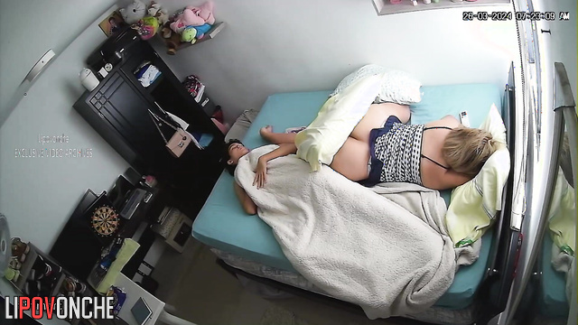His sister chatting with new fucker on the bed after sleep