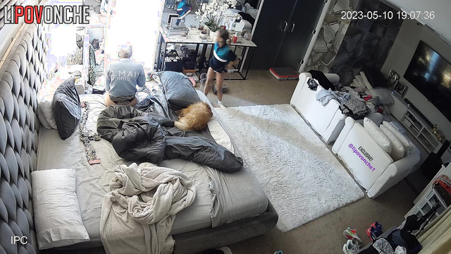 They chilling together on day off (bedroom video)