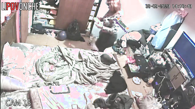 Chubby babe is going to visit sex shop (bedroom video)