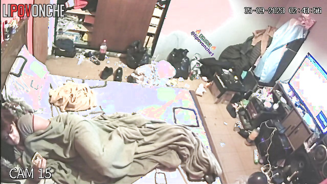 Lazy chubby babe having a great time by herself