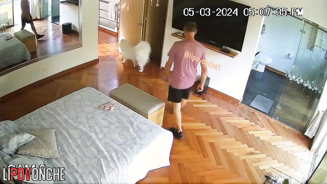 Everyone does their own thing in the room (hidden cam)