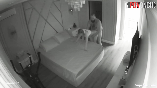 Big guy fucked his playful wife in mouth (it was dirty)