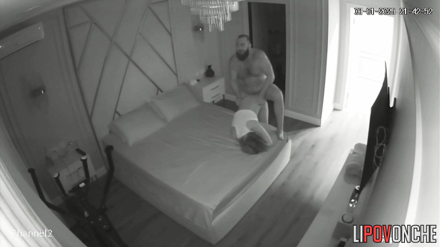 Big guy fucked his playful wife in mouth (it was dirty)
