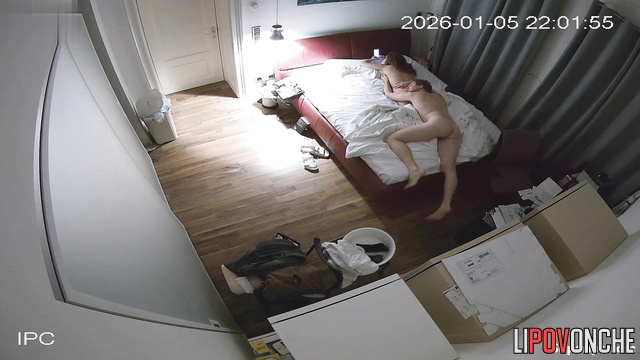 She was scrolling her phone and he fucked her in doggy without asking