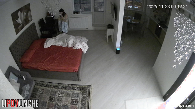 They fucked without condoms and he cummed on her stomach after fuck