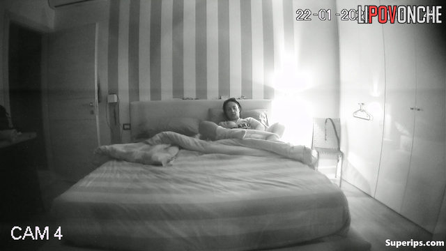A slender milf plays with her wet pussy while her husband is at work