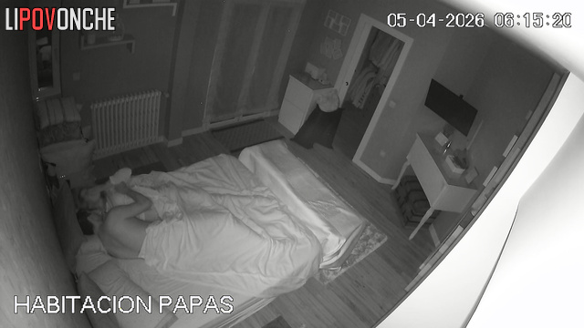The aroused husband convinced his wife to let him come on her sexy tummy