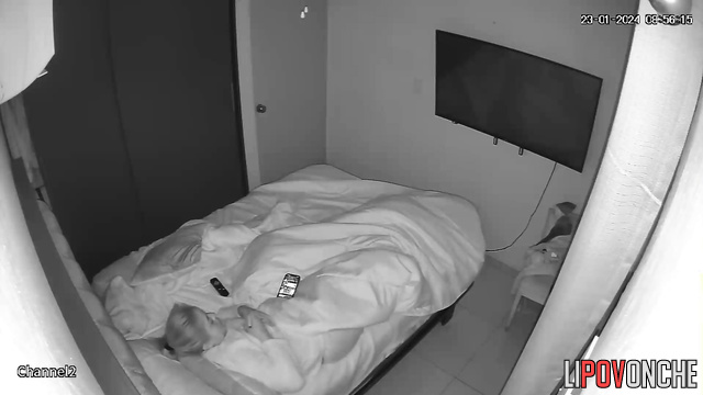 A young beauty's morning masturbation session while watching hot porn