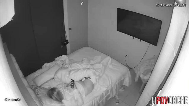 A cutie is messaging on her phone while the vibrator is pressed against her clitoris