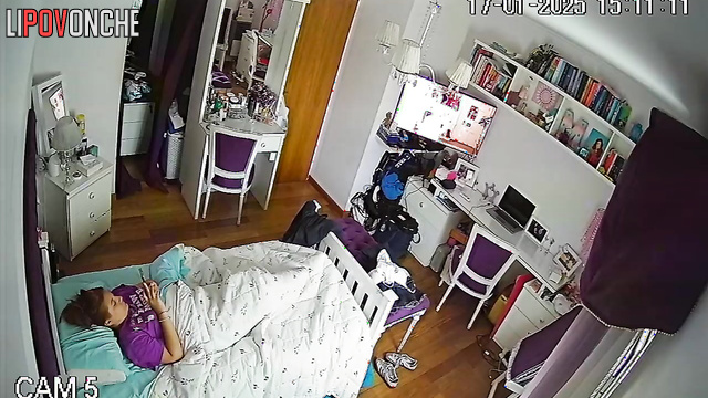 After a hot orgasm, the redheaded girl gets out of bed with naked ass