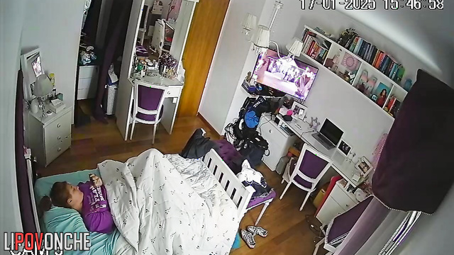 After a hot orgasm, the redheaded girl gets out of bed with naked ass