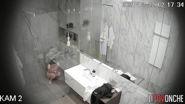 Become a secret guest of this girl in the shower (and enjoy her hot body)