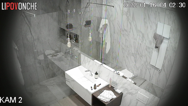 Take a look at beauty rituals of this pretty girl in her bathroom