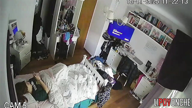 The redheaded cutie woke up and decided to play with her hot pussy for a bit