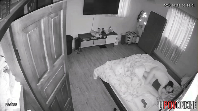 Husband was unexpectedly awakened by horny wife for hot sex