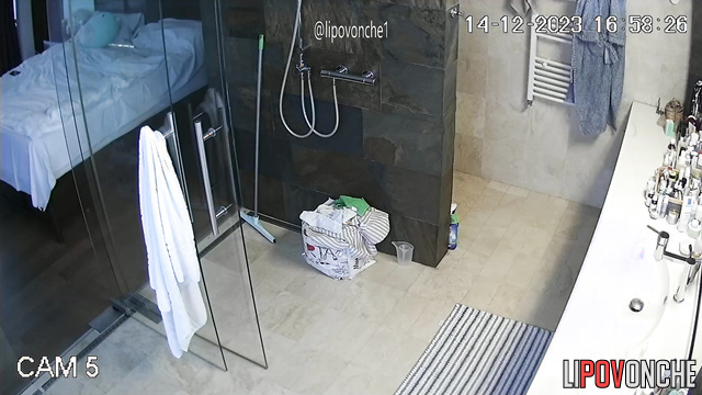 A sexy milf with big nipples is cleaning the bathroom completely naked