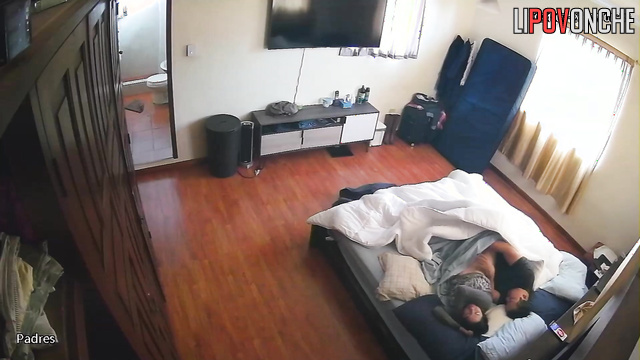When brunette woke up, she found husband actively fucking her