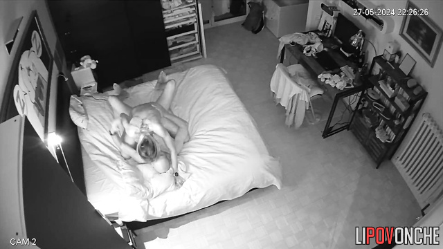 An aroused man tries to fuck his skinny girlfriend while standing
