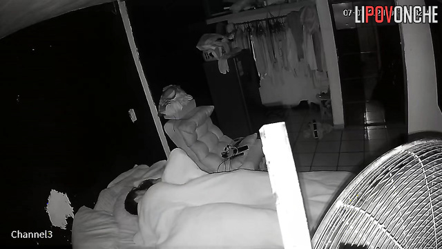 Woman likes when he fucks her chubby body, spy cam