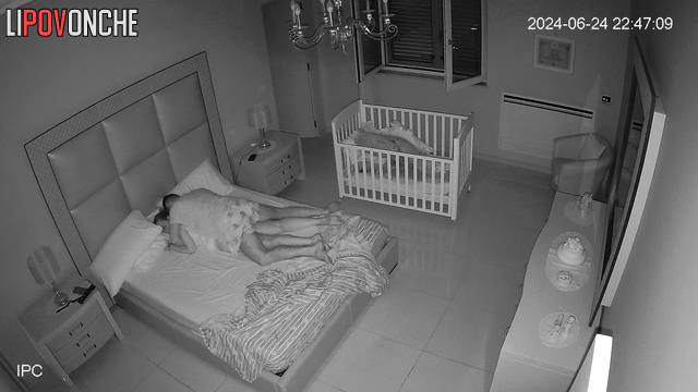 Tired parents doing it in different positions (night home tape)