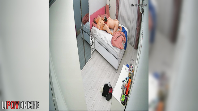 Grateful husband eats a woman's pussy & roughly fucks her before bedtime