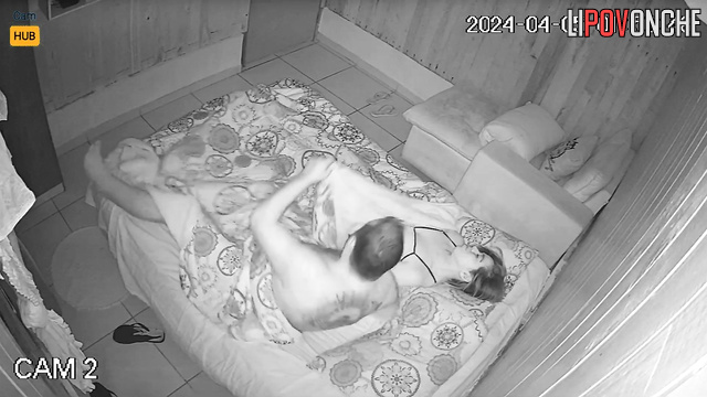Small-dicked man has good sex skills to make his partner moan