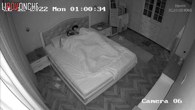 Relaxing blowjob after hard working day - spy camera