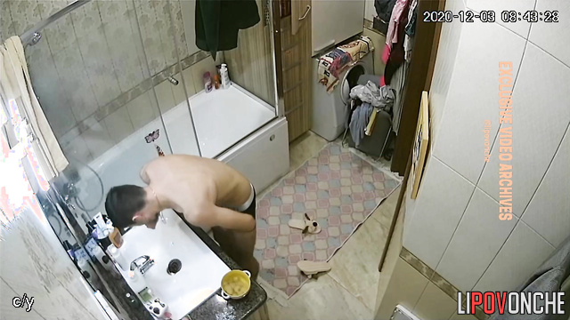 Tattooed husband licks ass and fucks his wife right in the bathroom