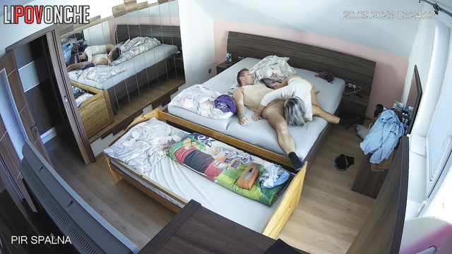 Bedroom hidden camera - boring missionary between spouses