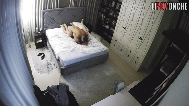Couple loves to kiss for a long time during sex, look