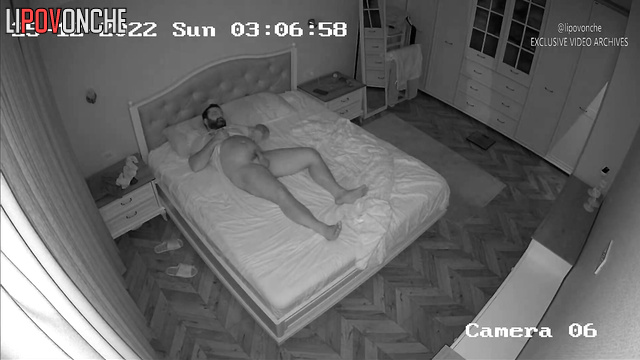 Wife making a nice blowjob and handjob to her husband