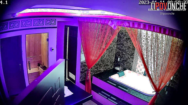 Naked massage after blowjob (hidden camera in spa)