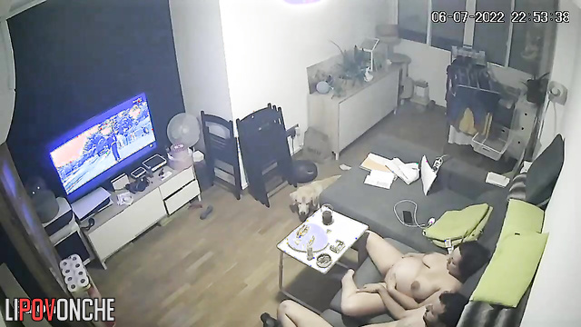 They didn't have sex because she was pregnant / spy cam