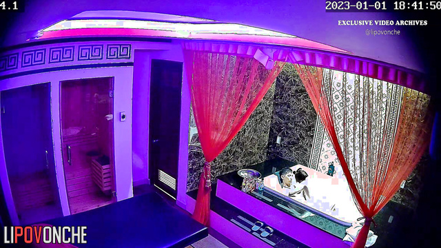 It was the hottest naked massage (and blowjob after)