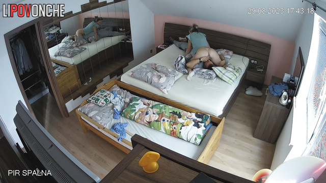 Blonde sat on face her husband to get a real pleasure