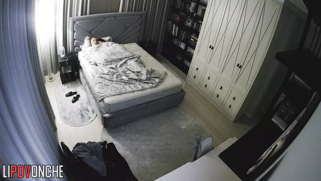 He knows how to get her going in a jiffy (bedroom scene)