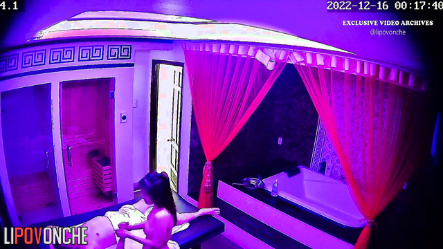 Funny entertainment in asian sauna (hidden camera porn)
