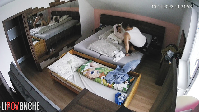 Hot missionary fuck in the room with a huge mirror