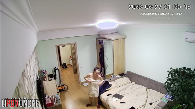 She smears her body with cream and doesn't suspect anything
