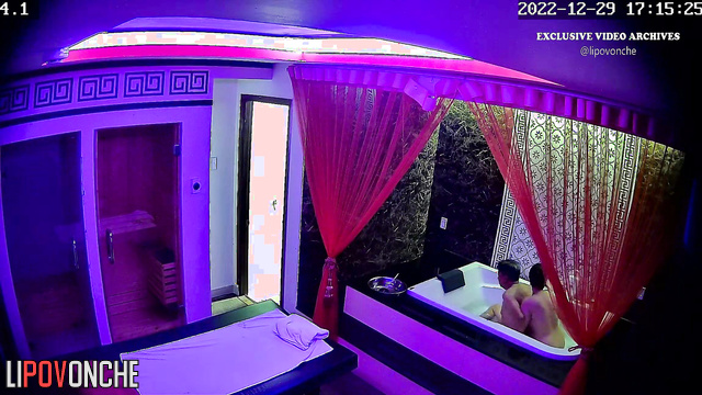 Slut made him massage (without penetration) spy cam