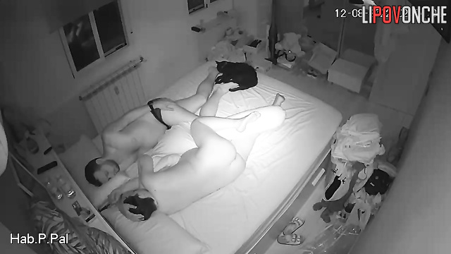 Pregnant naked lady chatting with her husband in bed