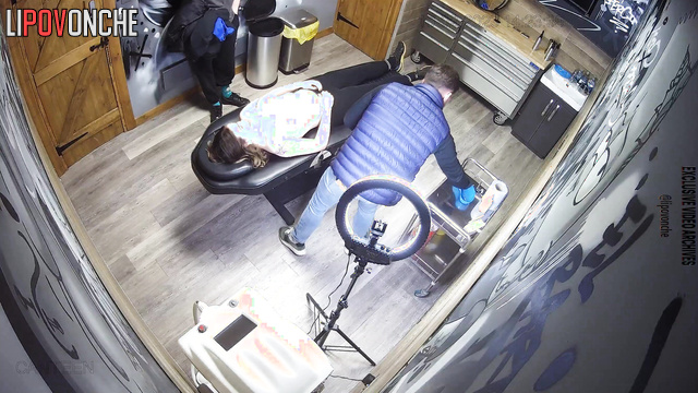 She overcame her fear and came to the salon to get her nipples pierced