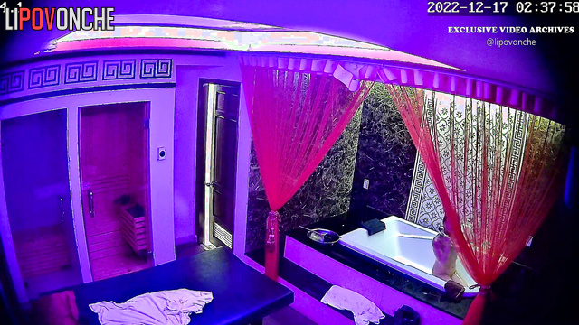 Skilfull lady knows how to relax my tired body with erotic massage