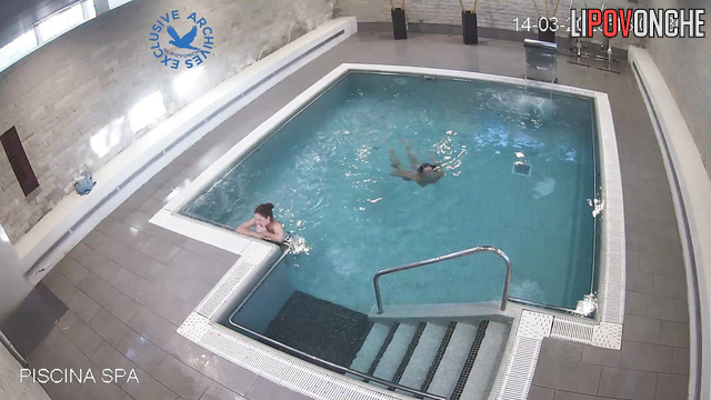 Lady chilling in the pool naked, look / public video